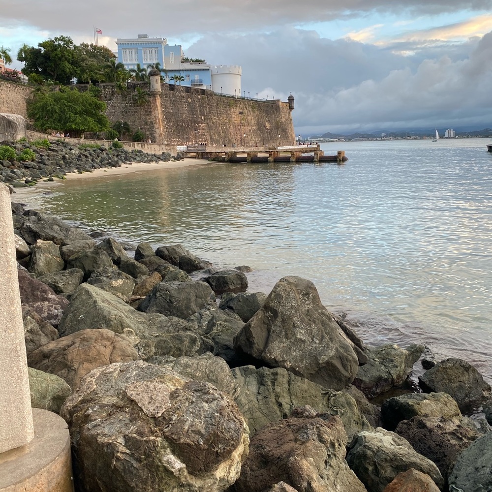 Meet your Posher, Mando